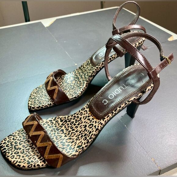 Studio C Cheetah Print Brown and Tan 3” Heels, size 7 - Picture 4 of 4